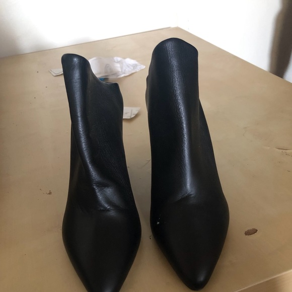 Vince - Picture 4 of 5